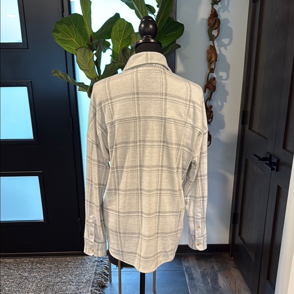 Faherty White Boxy Button Down Shirt - image 2